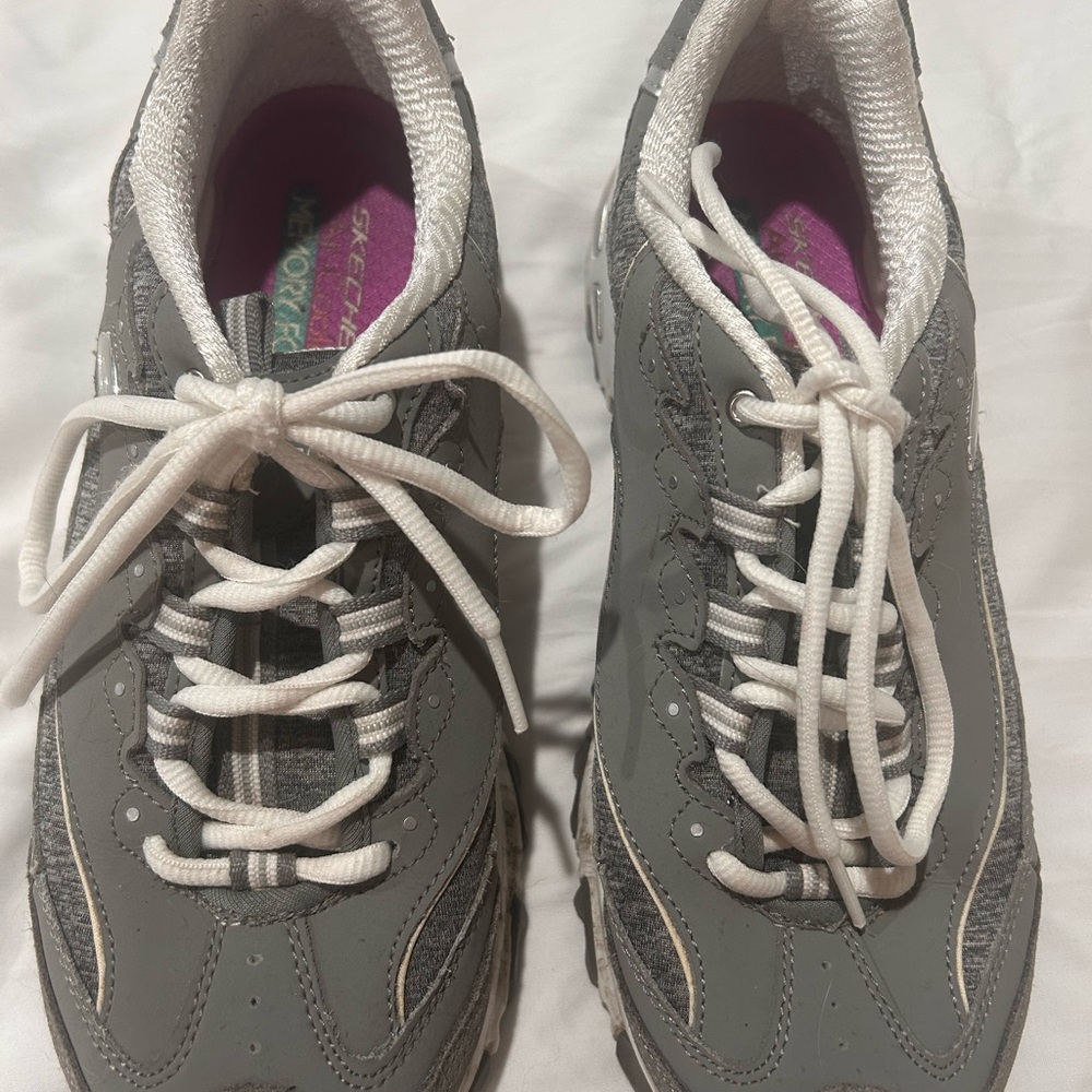 Skechers Gray and White Sneakers with Breathable Mesh - Picture 2 of 8